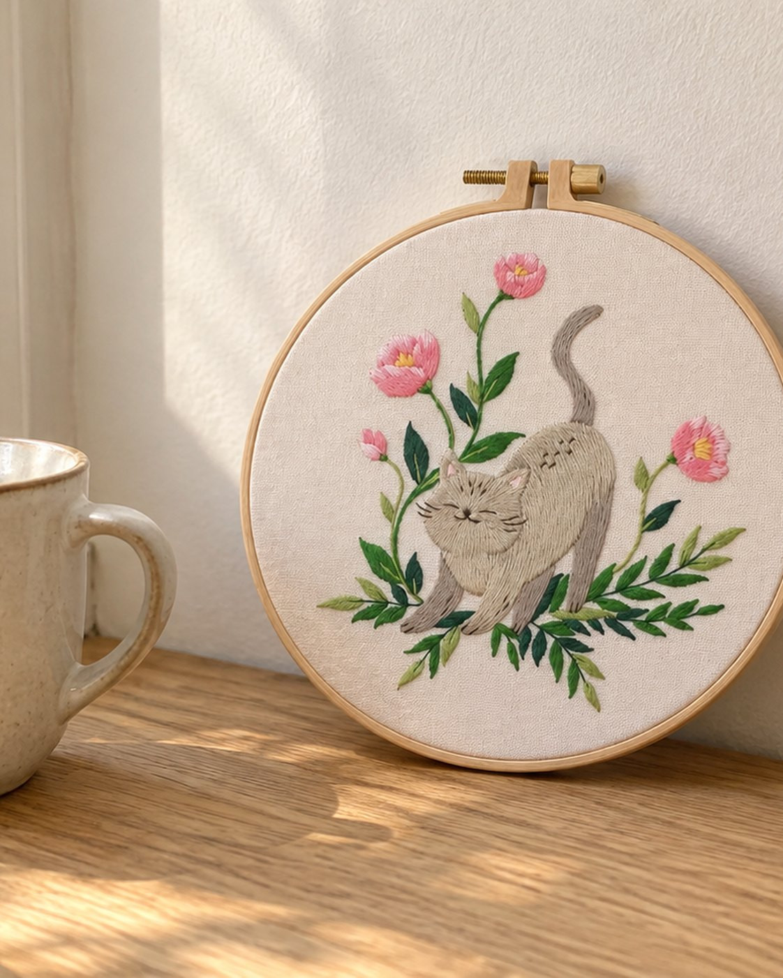 Kit broderie — Lapin dans un jardin fleuri
