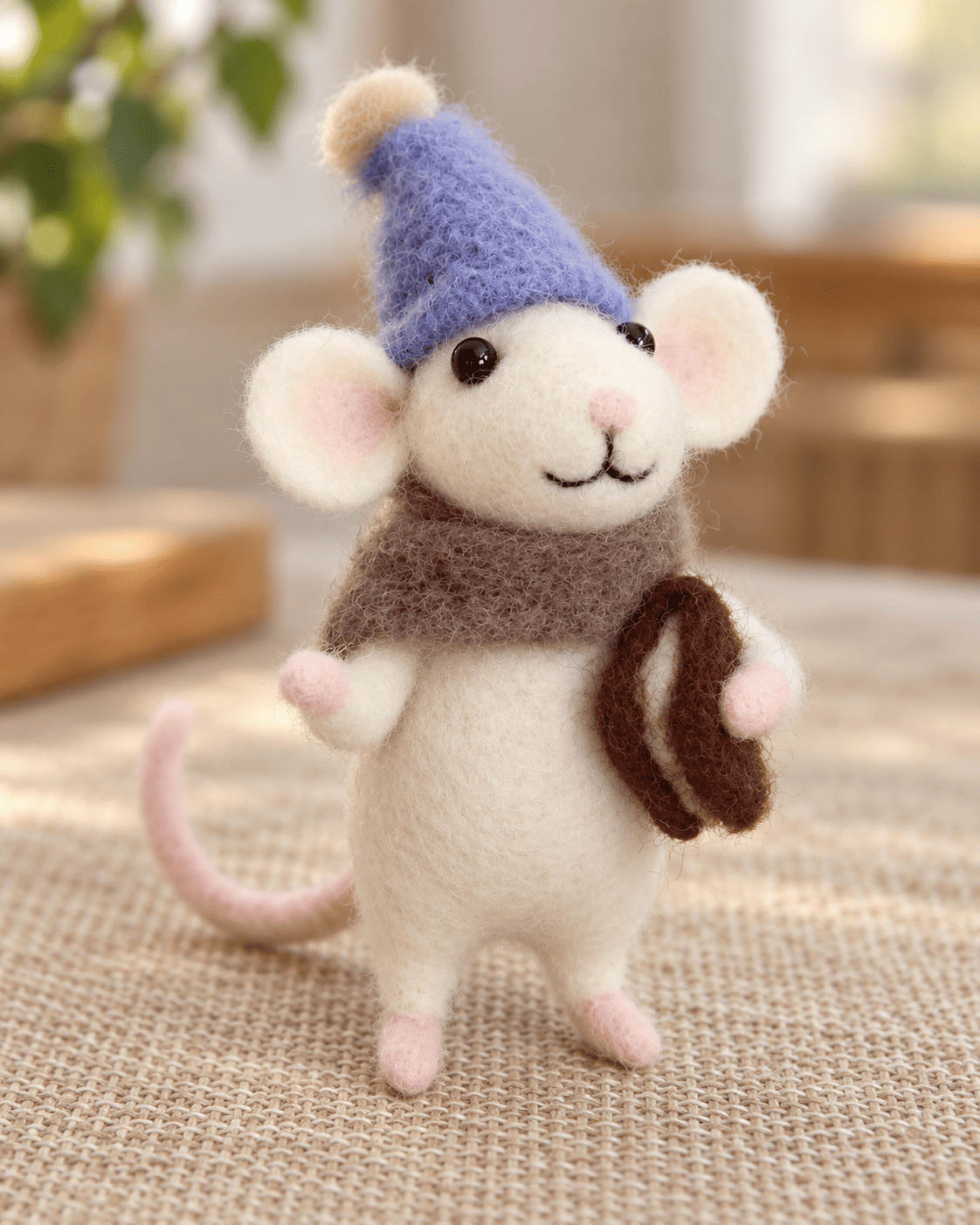 Kit feutrage à l’aiguille — Souris au chapeau | Coutureo